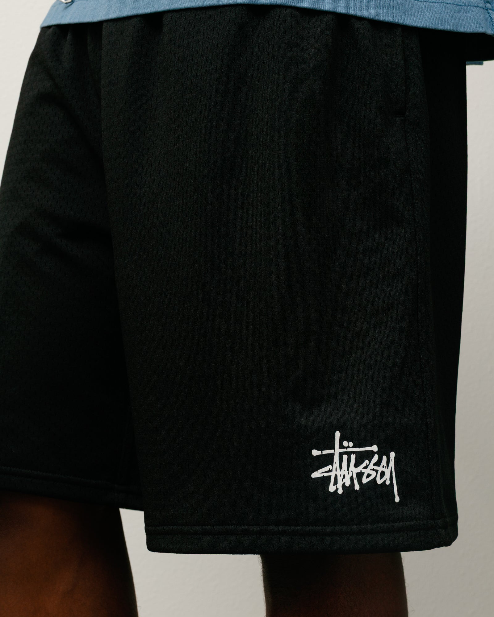 Mesh Short Basic Mens Regular In Black