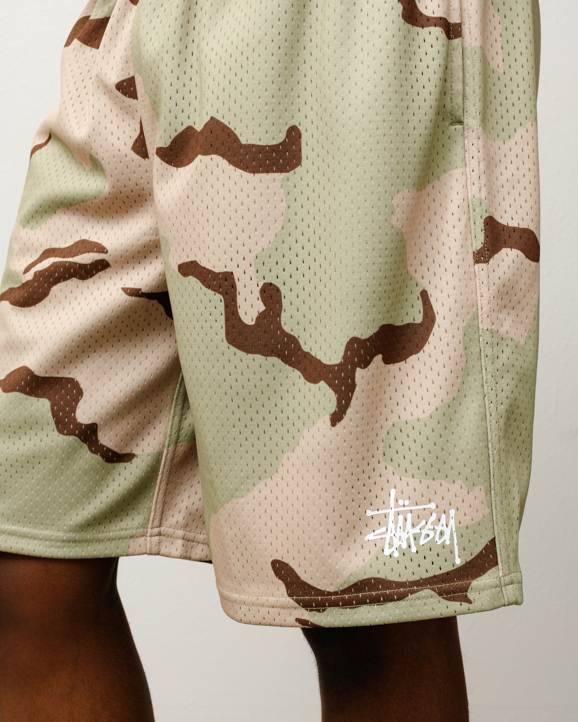 Mesh Short Basic Mens Regular In Sand Camo