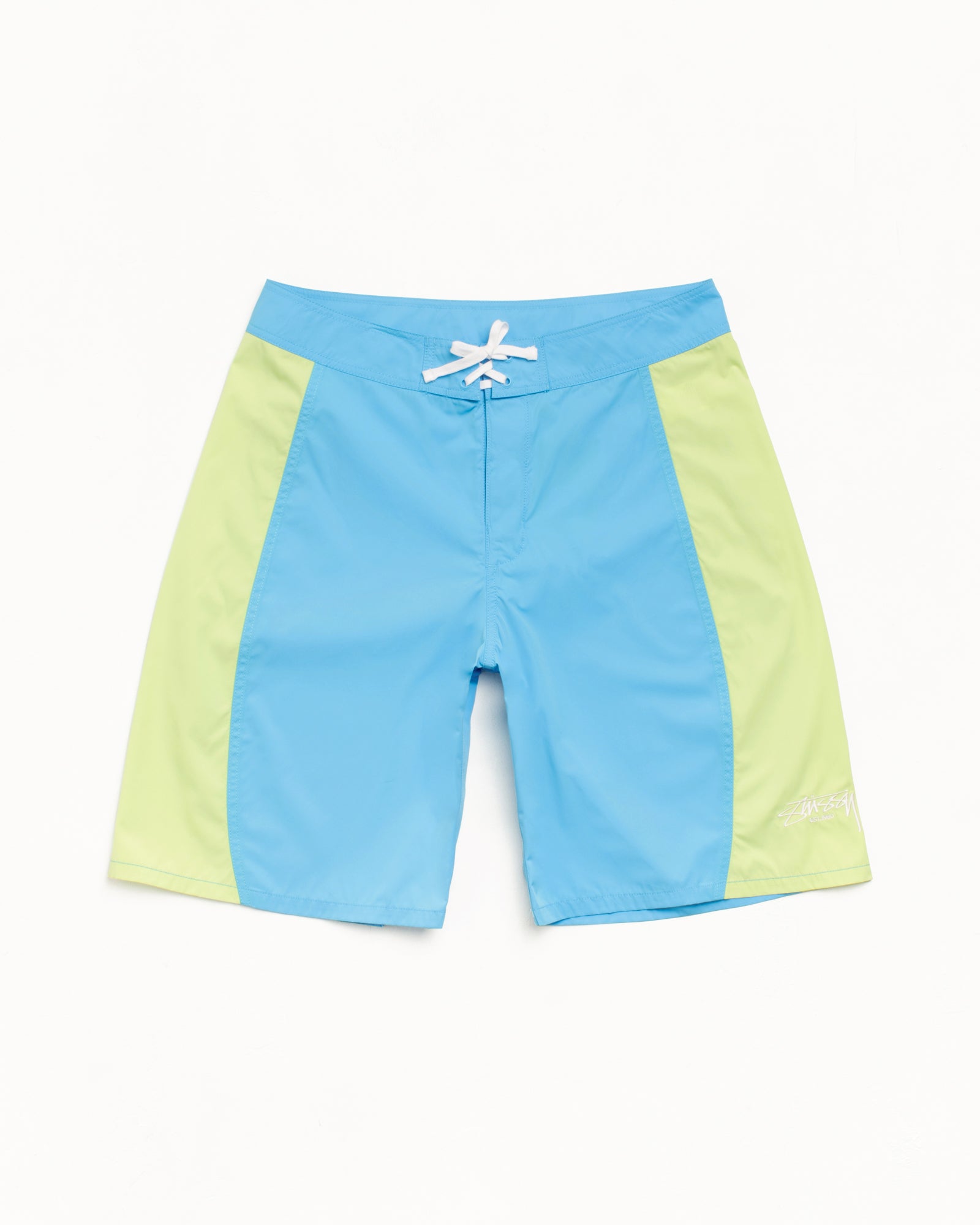 Curved Panel Board Short Trunk in the color Light Blue