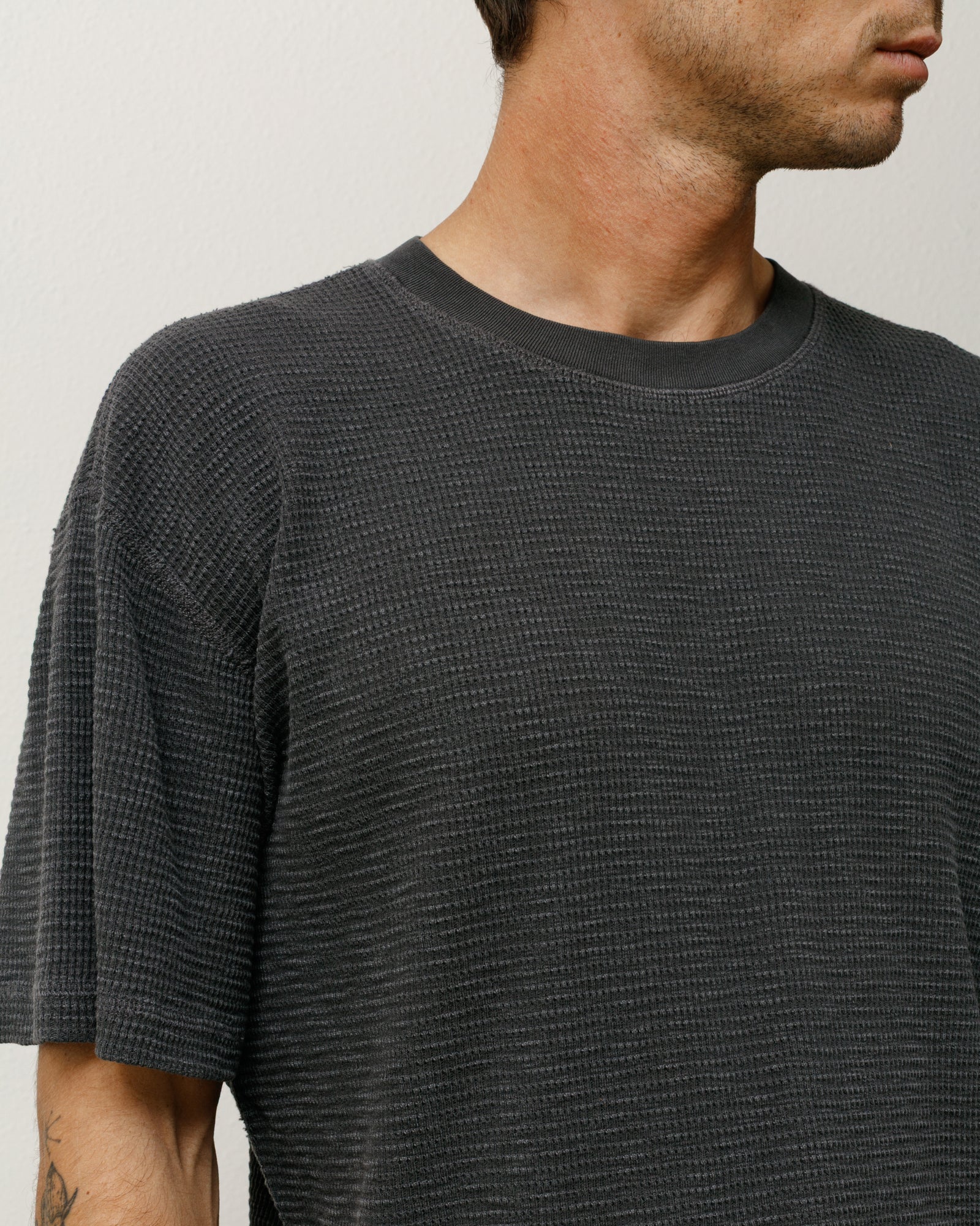 Dyed Ss Thermal Mens Short Sleeve In Faded Black