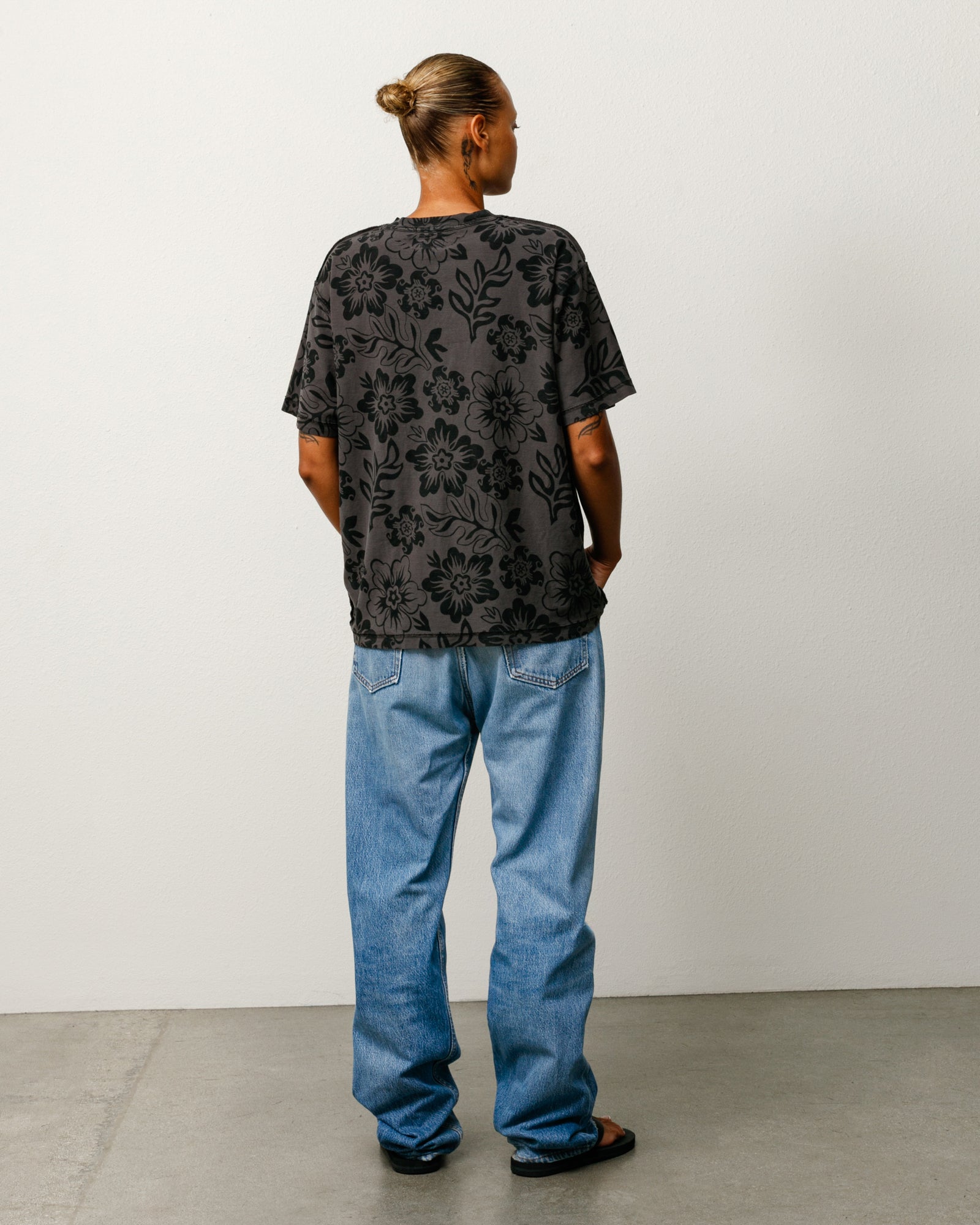 Lazy Ss Tee Floral Print Unisex Short Sleeve In Vintage Black