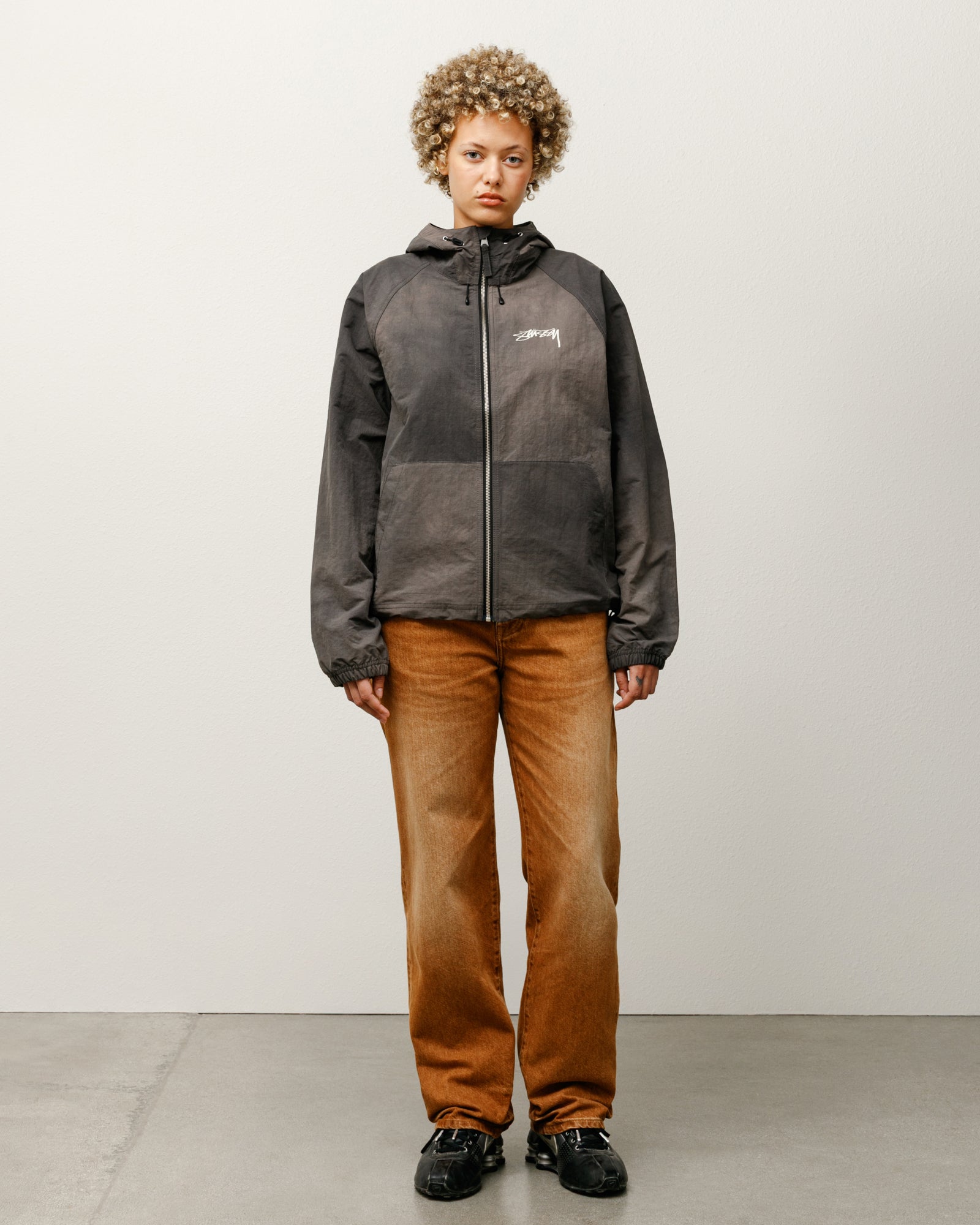 服*き様 【新品】STUSSY BEACH SHELL WAVE DYE　シェル Beach Shell Wave Dye – Black | Outerwear | Stüssy Canada