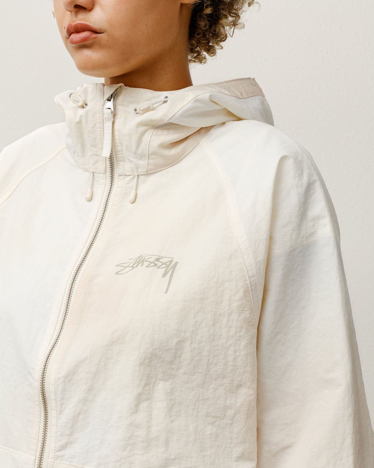 Beach Shell Wave Dye – Bone | Outerwear | Stüssy Canada