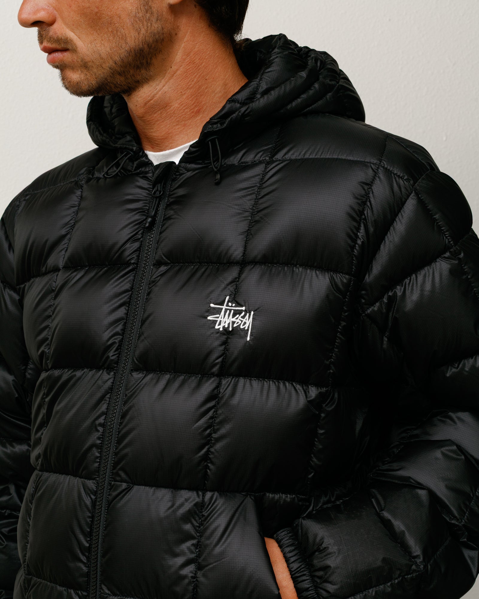Midweight Hooded Puffer Mens Long Sleeve In Black