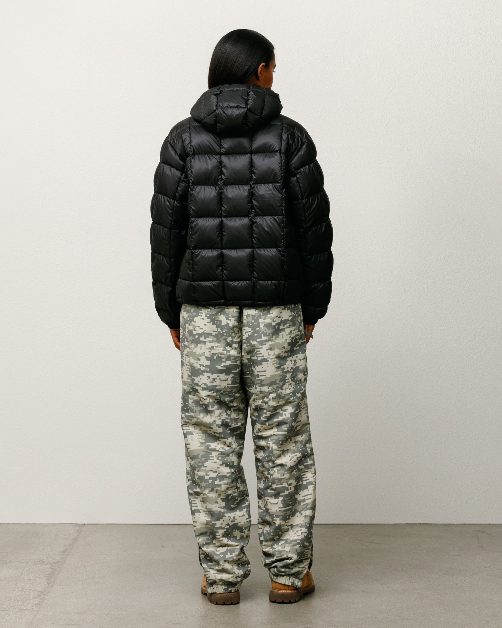 Midweight Hooded Puffer Mens Long Sleeve In Black