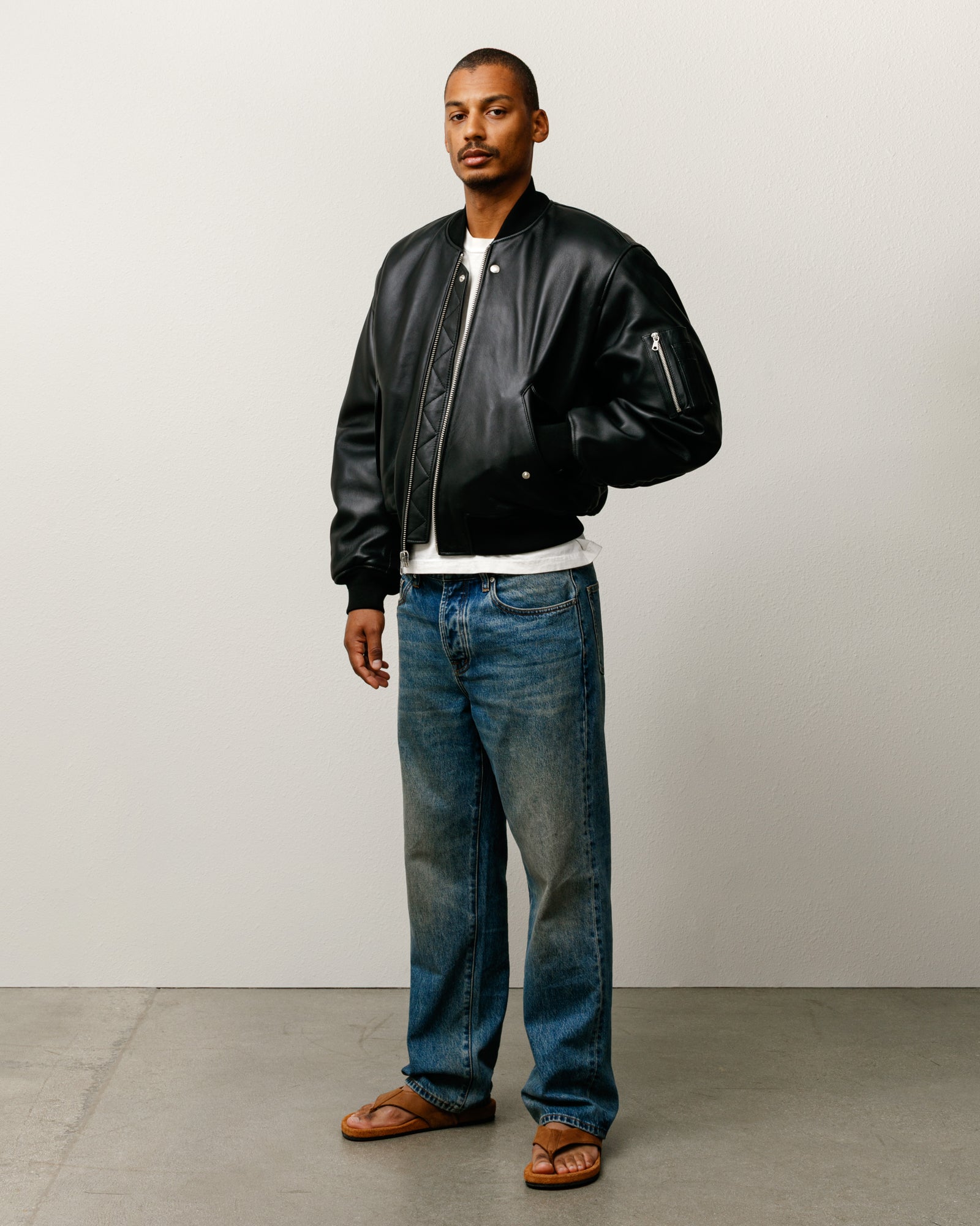 Built Leather Bomber Mens Long Sleeve In Black