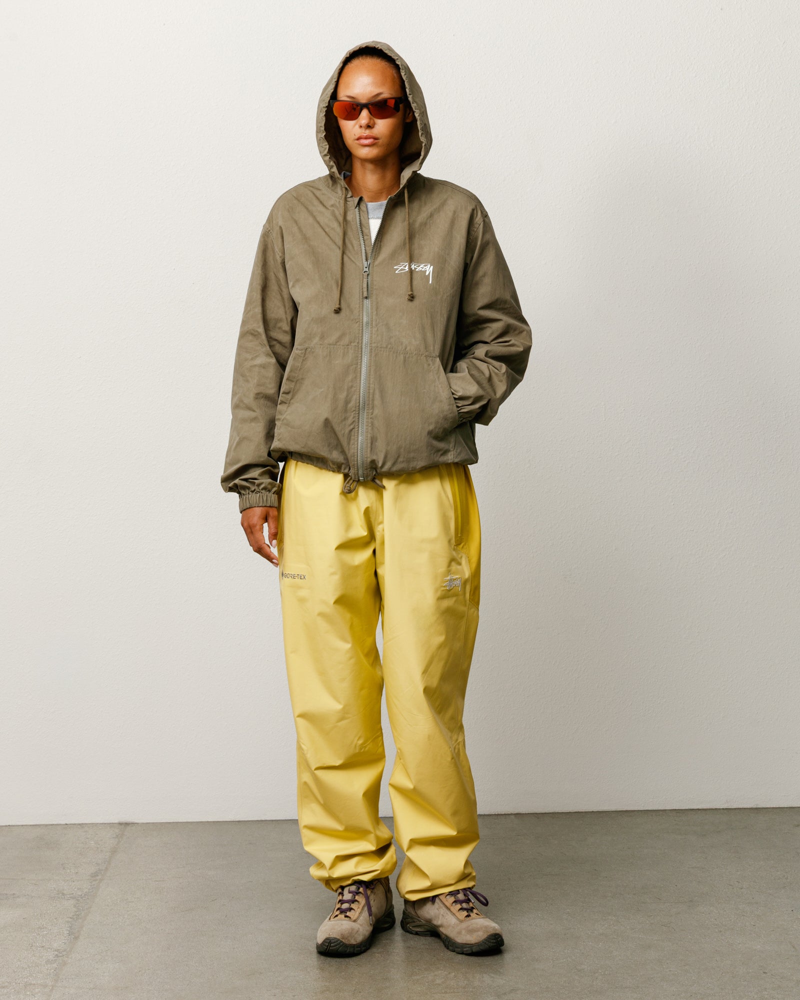 Waxed Cotton Beach Shell - Olive | Outerwear | Stüssy Canada
