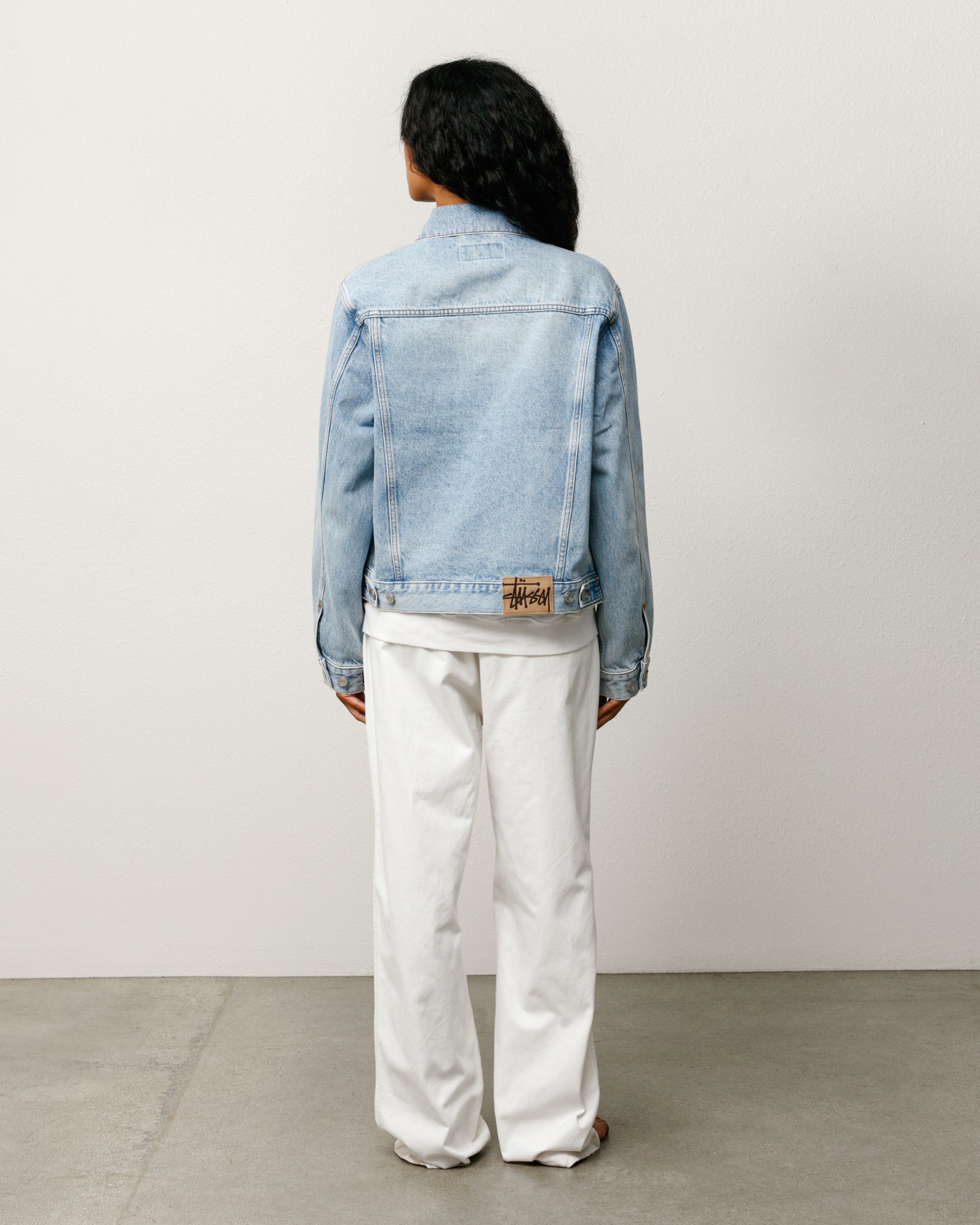 Trucker Denim Unisex Long Sleeve In Light Wash Indigo