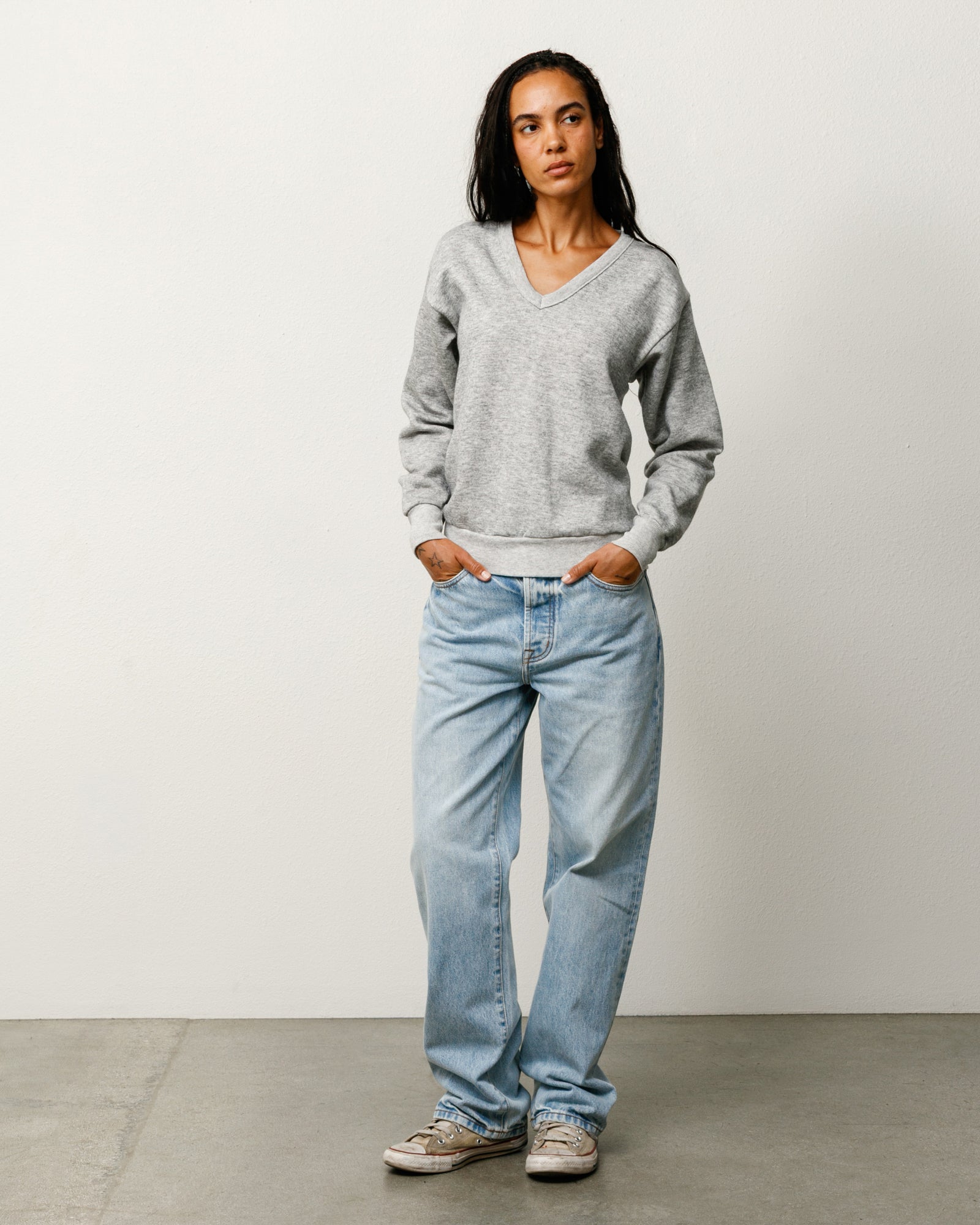 New Classic Jean Denim Unisex In Light Wash Indigo