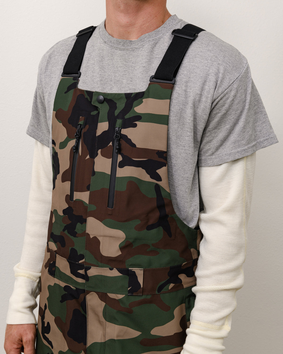 Gore-tex Bib Unisex Regular In Woodland Camo