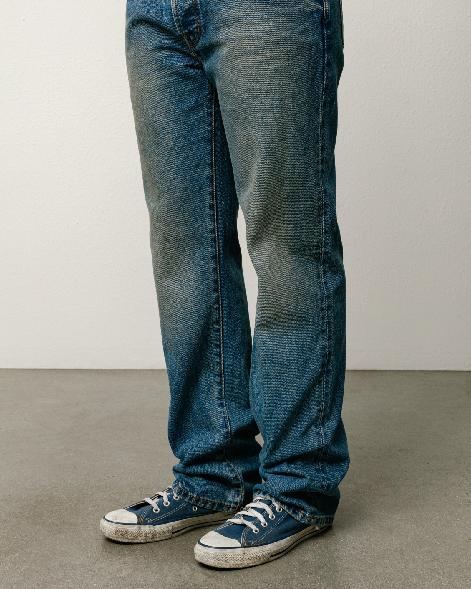 Straight Jean Denim Unisex In Dark Wash Indigo