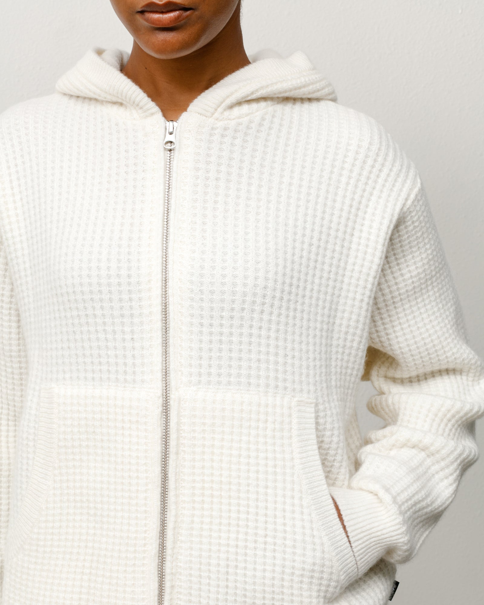 CDL STATEMENT HOODIE IVORY Mサイズ Waffle Cashmere Zip Hood Sweater – Ivory | Tops & Knits | Stüssy