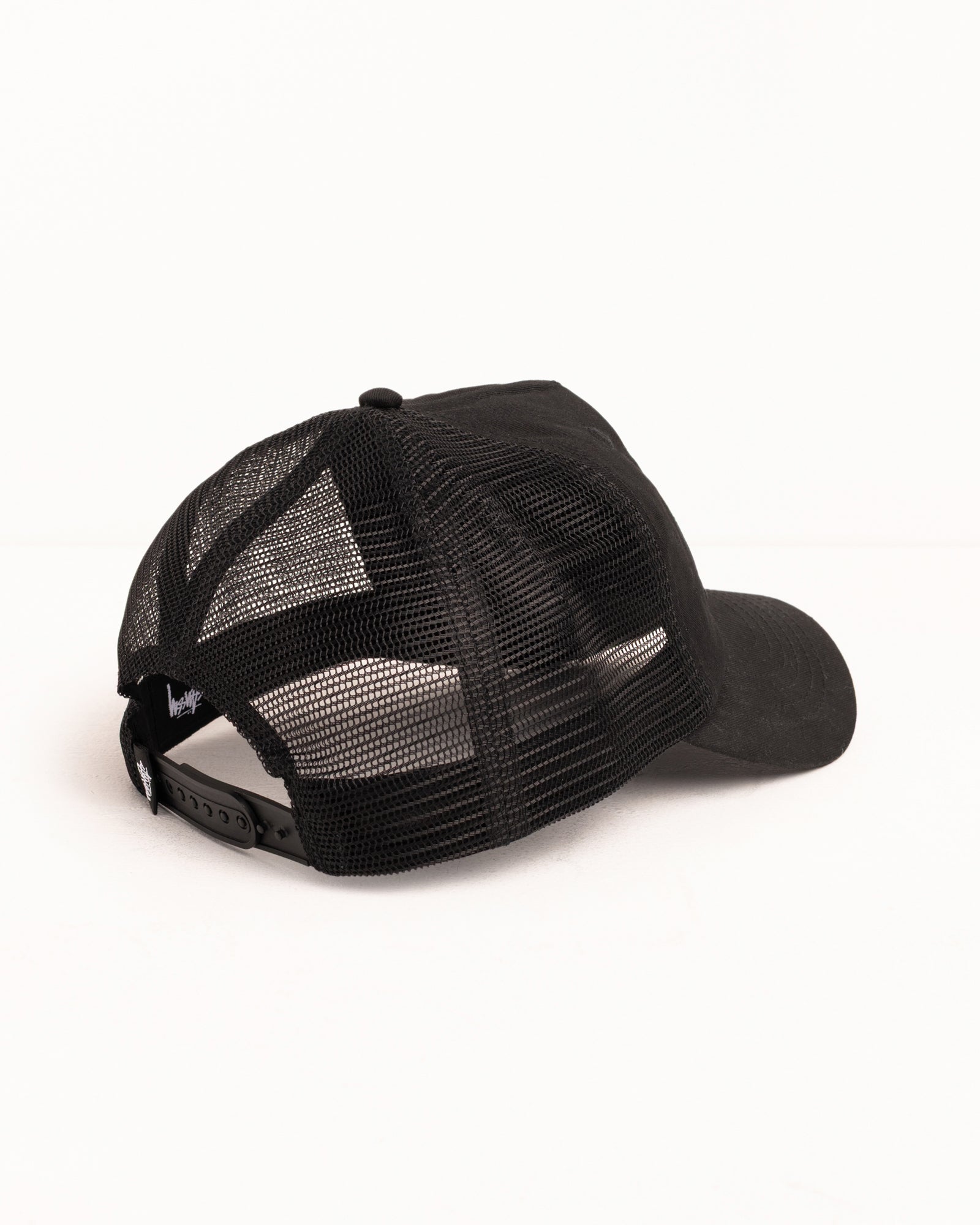 Waxed Trucker Cursive Stitch Snapback – Black | Headwear