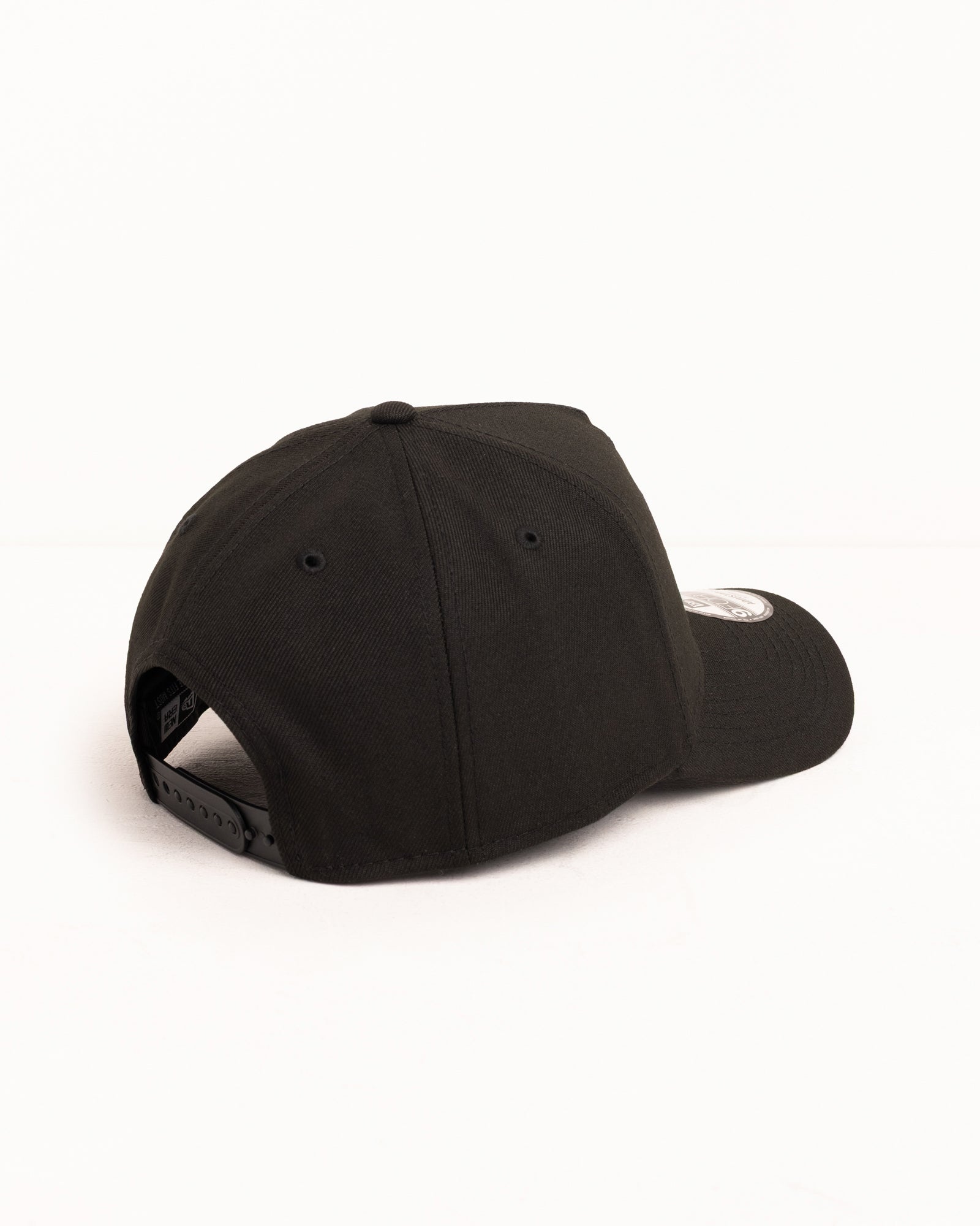 New Era 9Forty Basic Snapback – Black | Headwear | Stüssy Canada