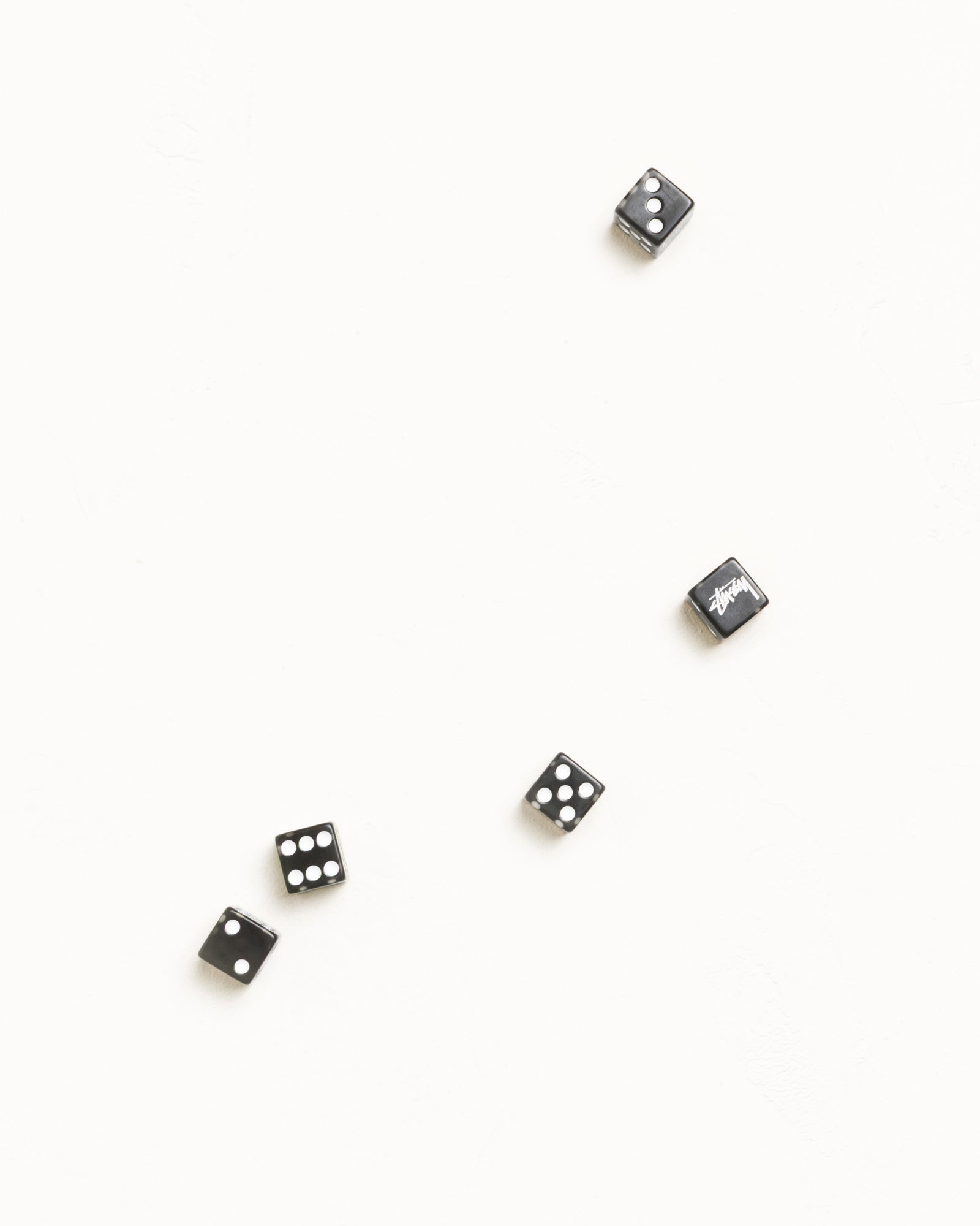 Dice Set Accessories In Black