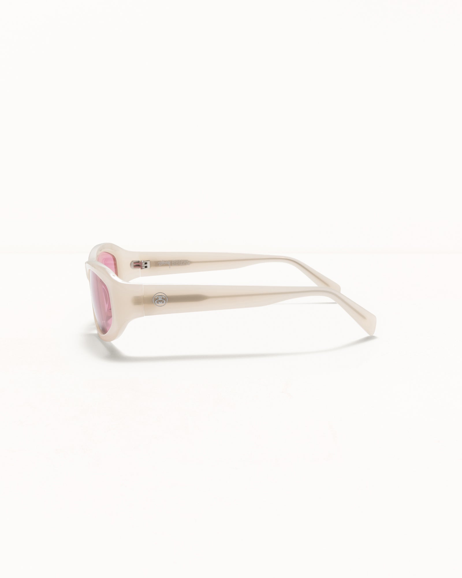 Landon Sunglasses Accessories In Cream / Pink Lens