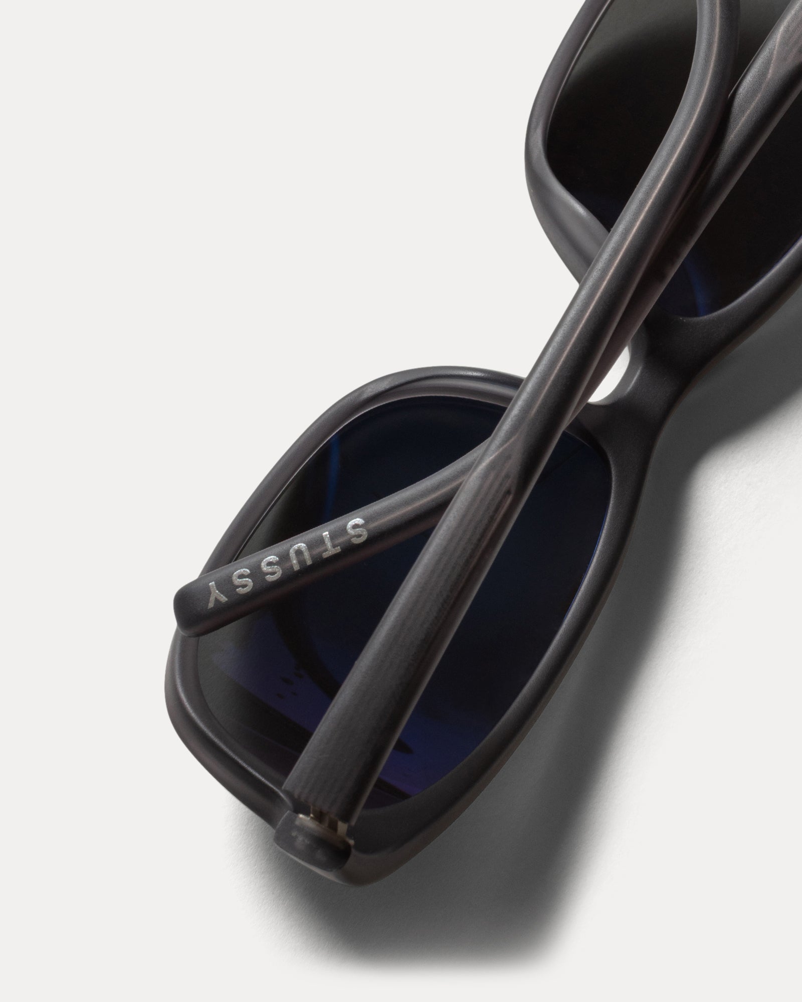 Julian Sunglasses Accessories In Frost Black / Black Lens