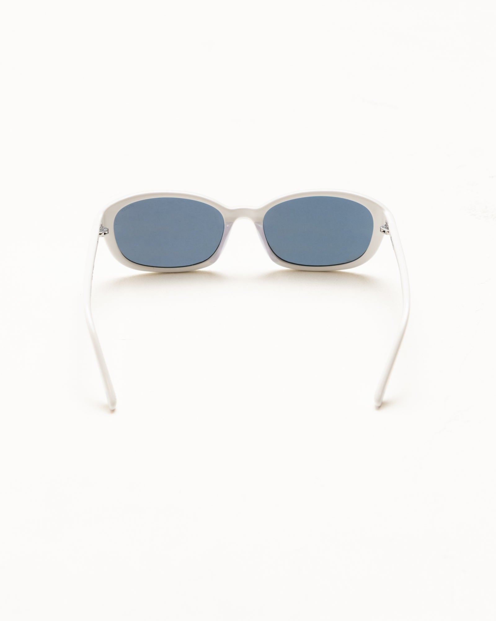 Eli Sunglasses – Cloud/Black Lens | Eyegear | Stüssy Canada
