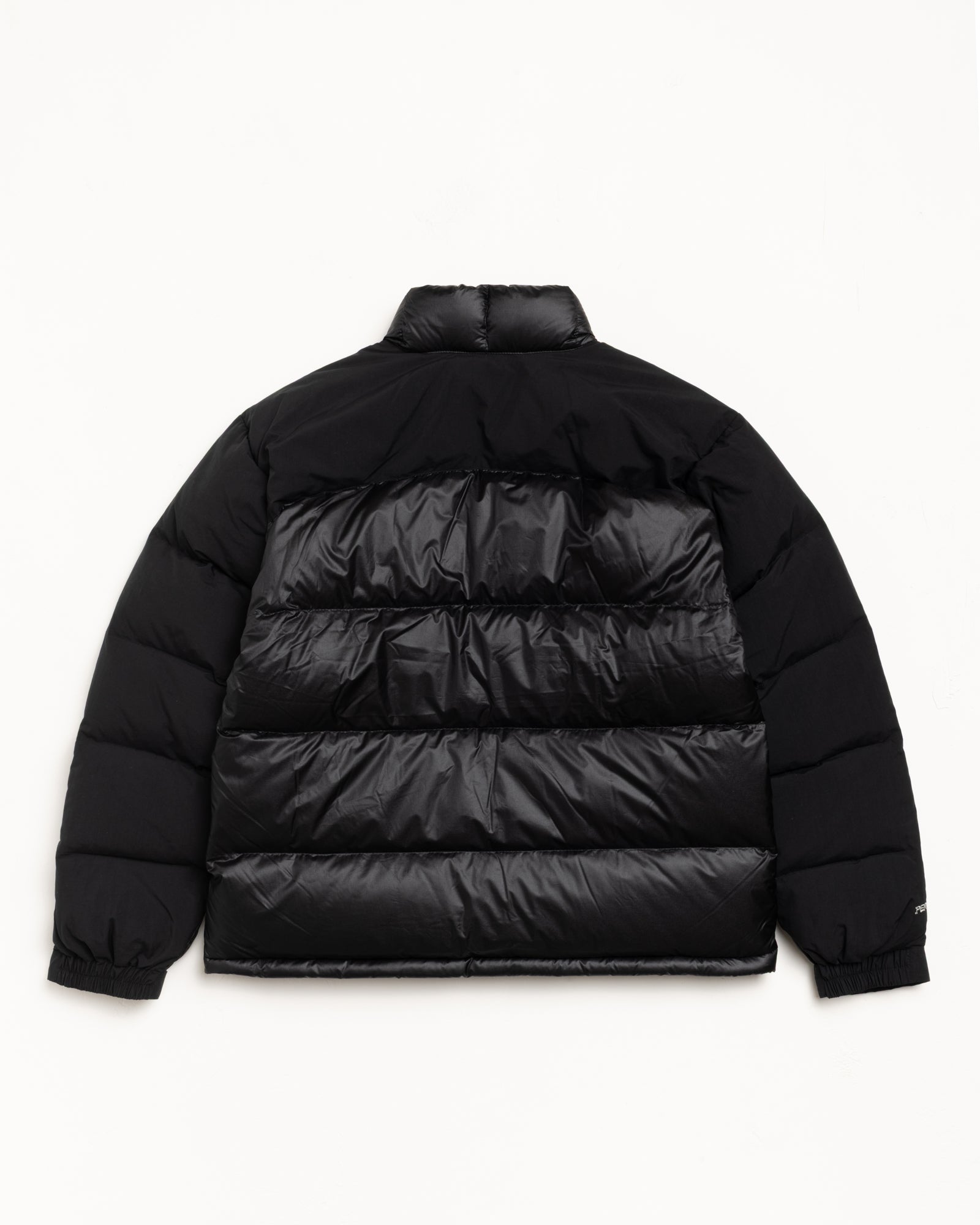 Stüssy & Mountain Hardwear Subzero™ Down Jacket – Black